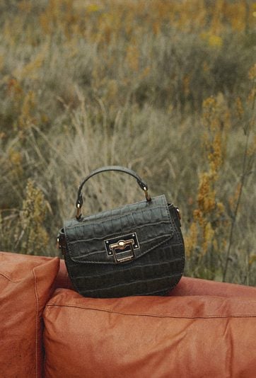 Torebka damska z klapą