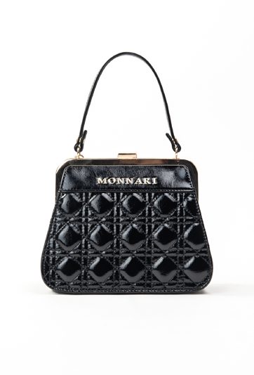 Mały kuferek z pikowanym panelem