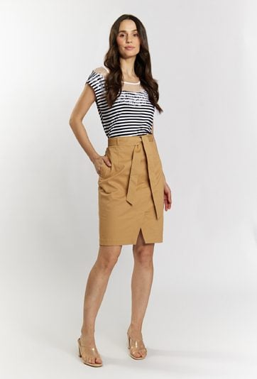 Klasyczna spódnica z wiązaniem