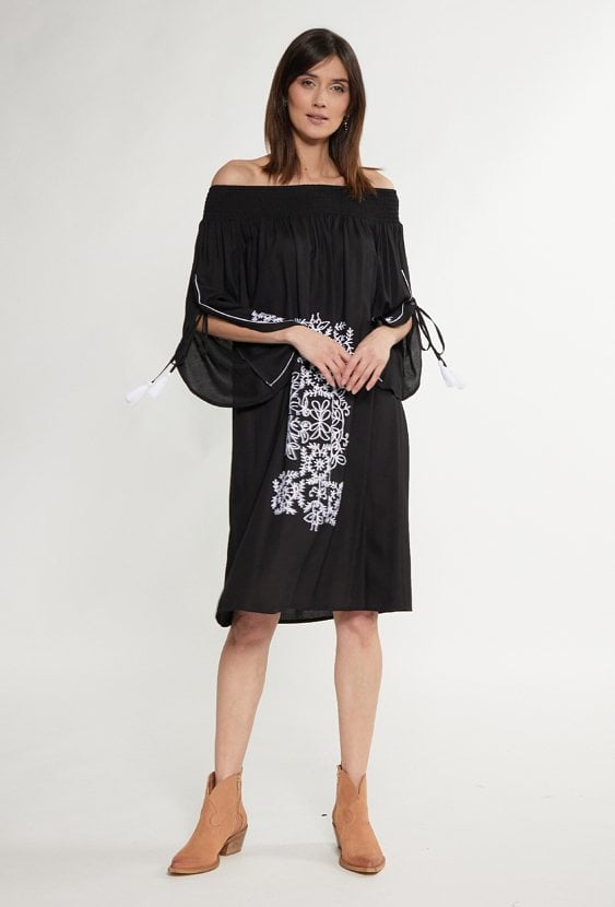 Sukienka damska z ciekawym wzorem