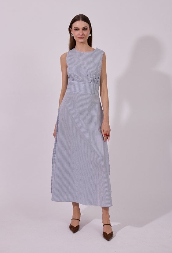 Sukienka maxi z wiązaniem