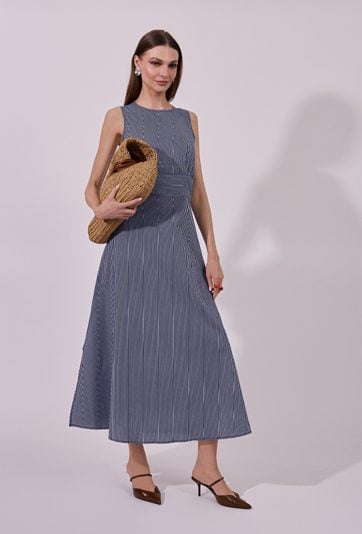 Sukienka maxi z wiązaniem