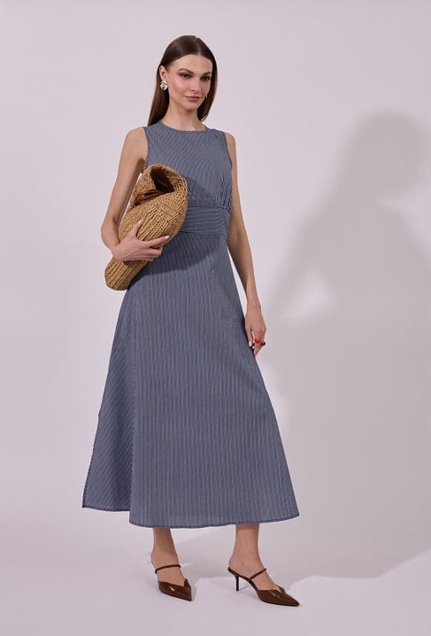 Sukienka maxi z wiązaniem