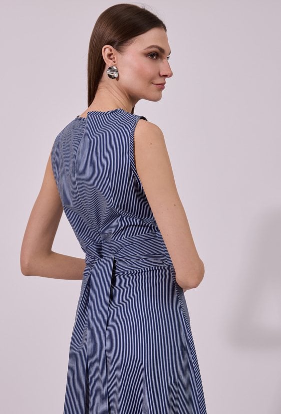 Sukienka maxi z wiązaniem