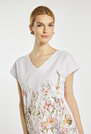 T-shirt z kwiatowym wzorem