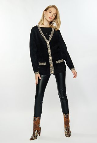 Wzorzysty sweter z krótkim włosiem