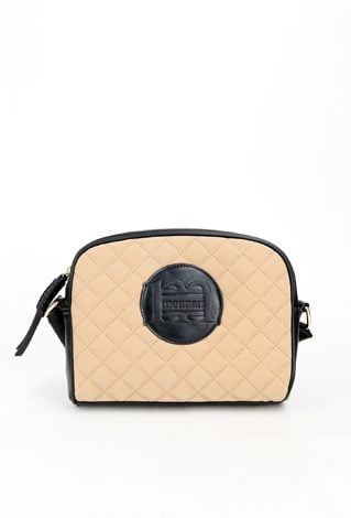 Pikowana torebka na pasku