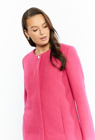 Płaszcz damski o prostym fasonie