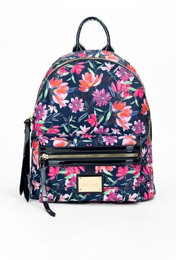 Plecak z kolorowym kwiatowym wzorem
