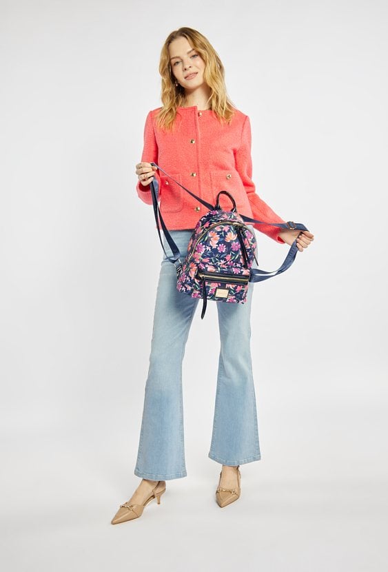 Plecak z kolorowym kwiatowym wzorem