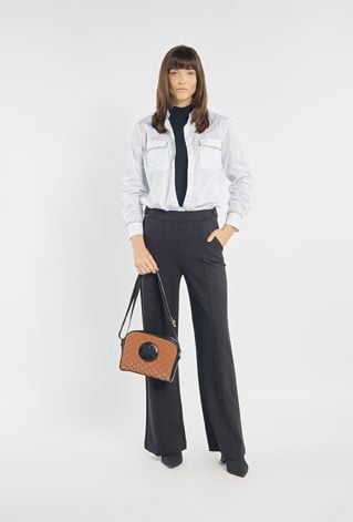 Pikowana torebka na pasku