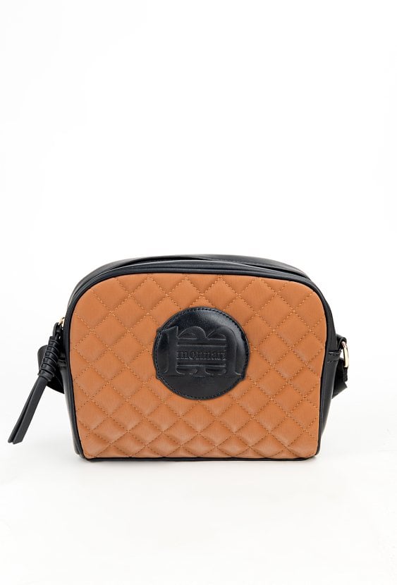 Pikowana torebka na pasku