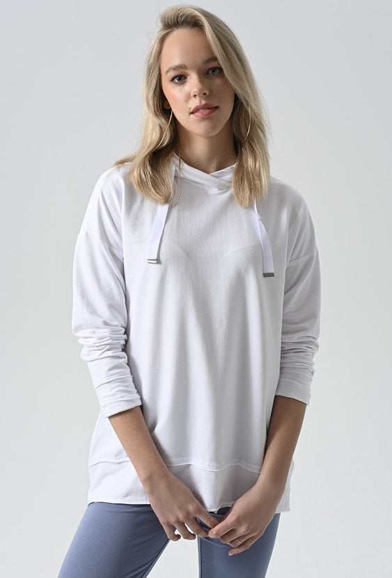 Biała bluza z kapturem