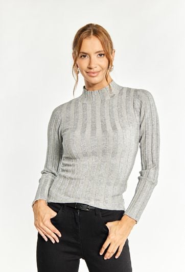 Sweter damski o dopasowanym fasonie