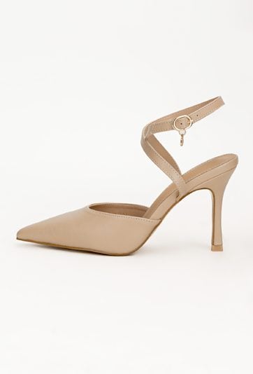 Szpilki ze szpiczastym noskiem