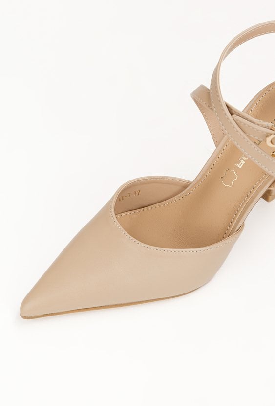 Szpilki ze szpiczastym noskiem