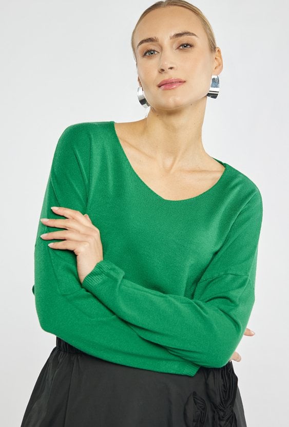 Sweter o luźnym kroju