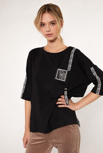 T-shirt z logo marki