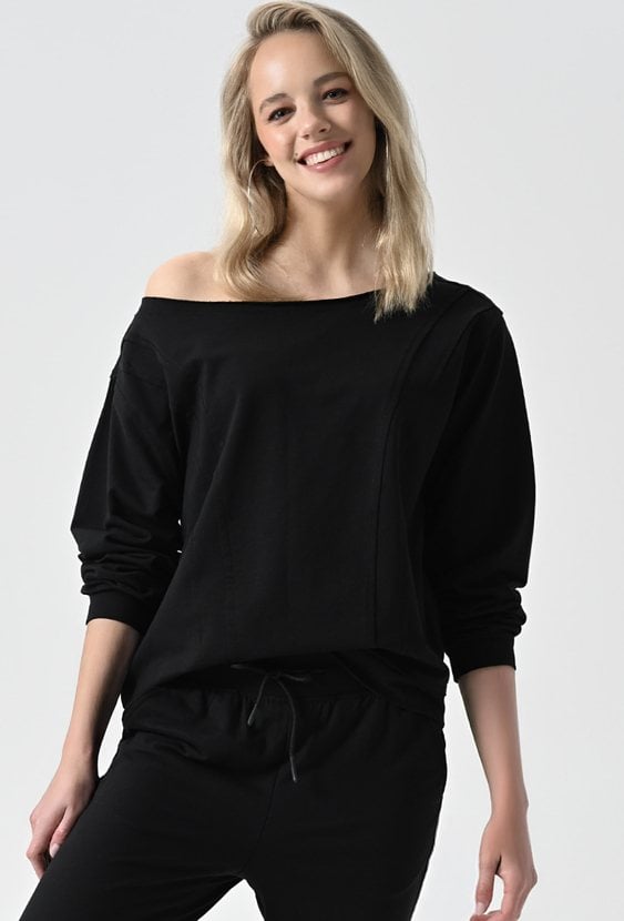 Czarna bluza