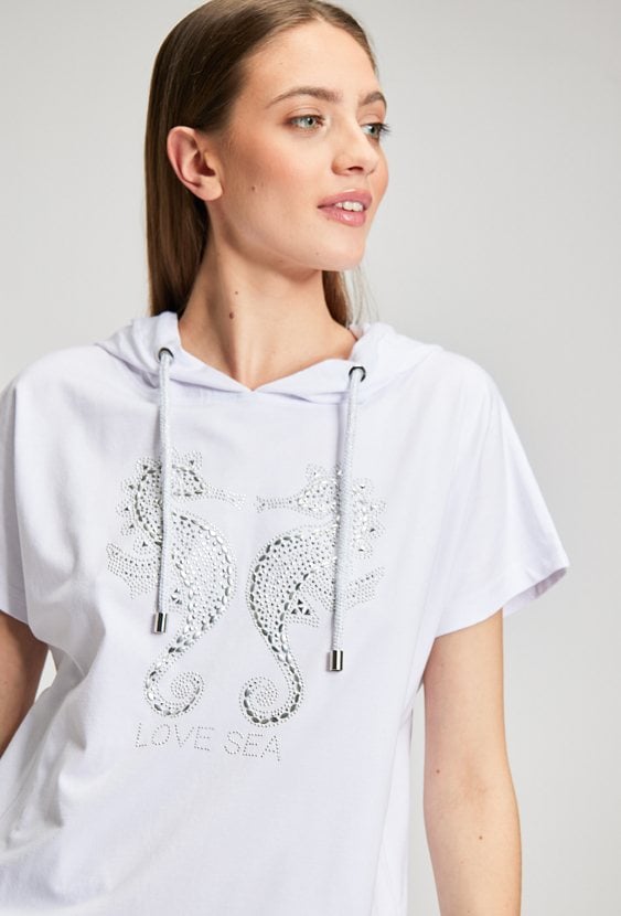 T-shirt damski z dżetowym wzorem