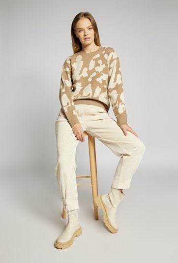 Wzorzysty sweter