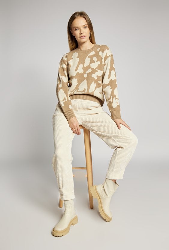 Wzorzysty sweter