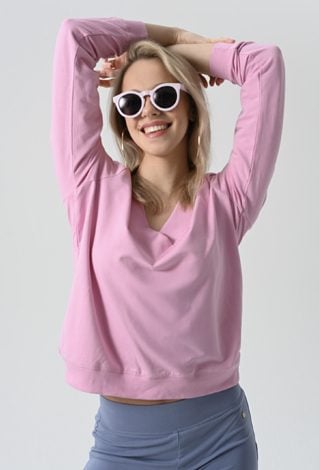 Różowa bluza z dekoltem w kształcie litery V