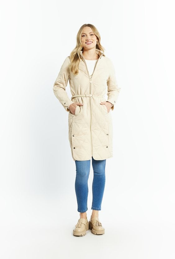 Pikowany płaszcz damski z kołnierzem