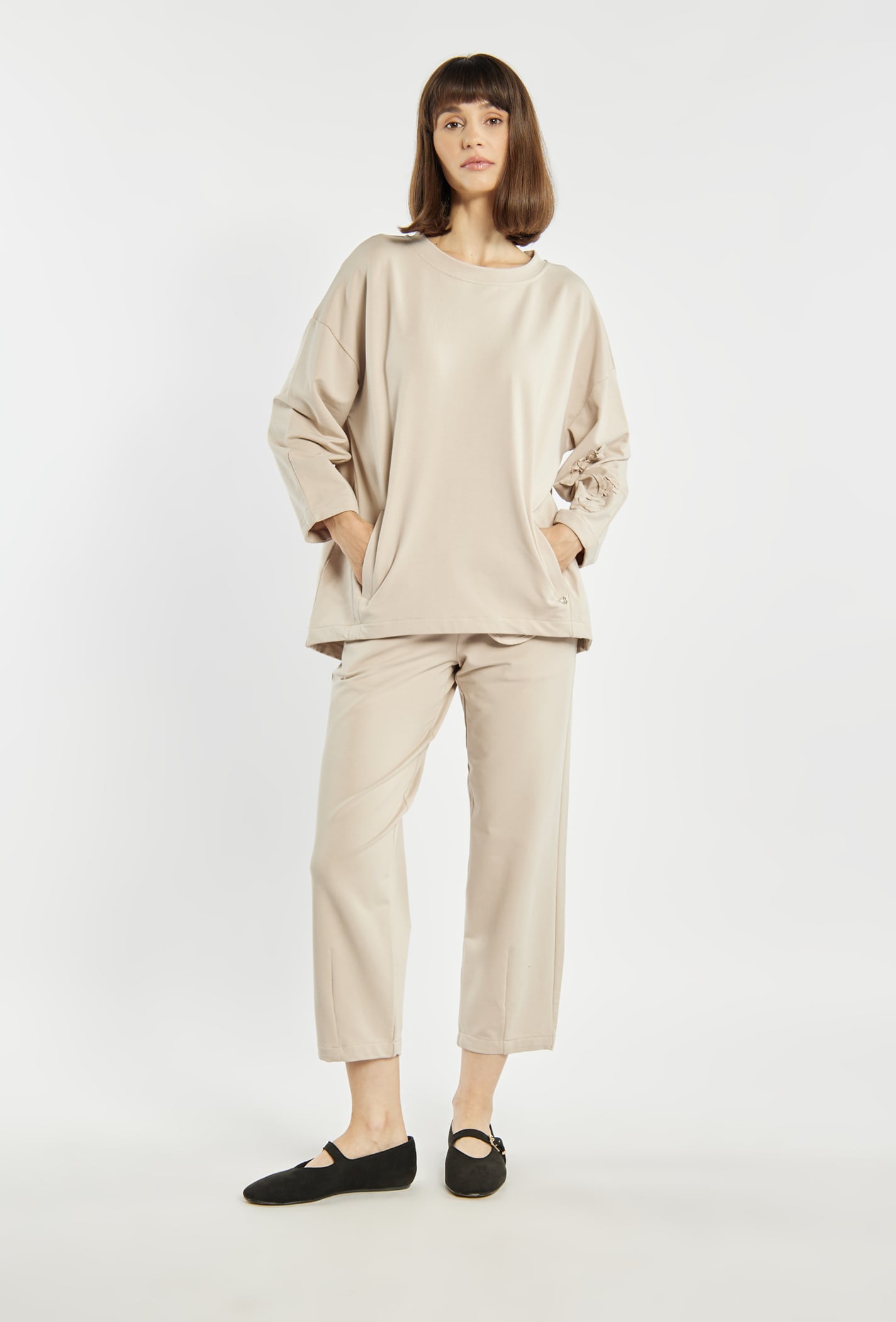 Bluza damska z ozdobnym haftem