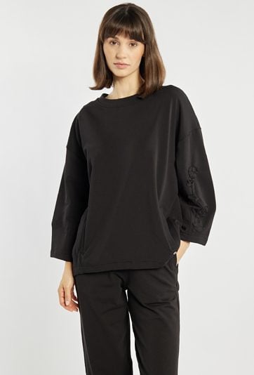 Bluza damska z ozdobnym haftem