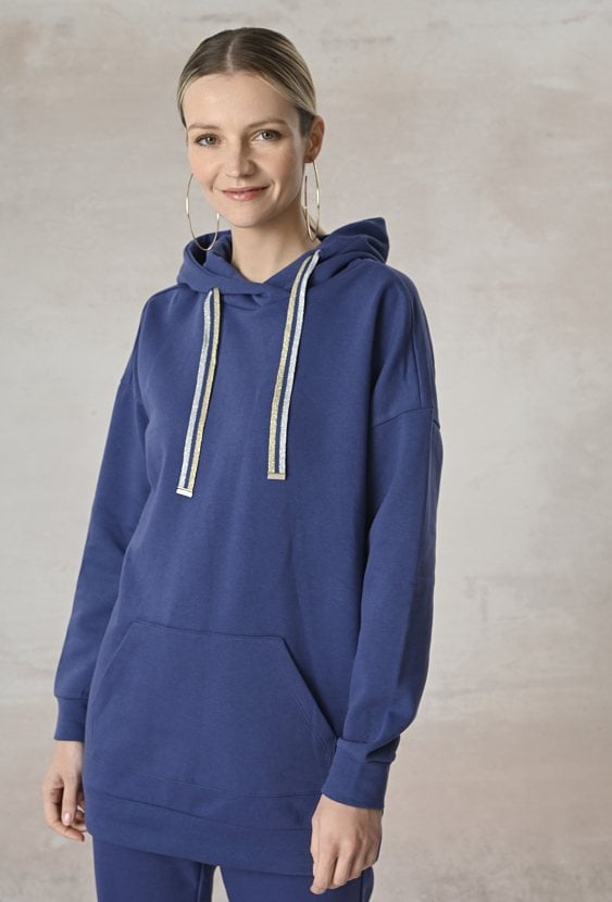 Bluza z kapturem z ozdobną taśmą