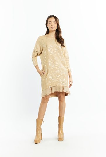 Dzianinowa sukienka damska o prostym kroju