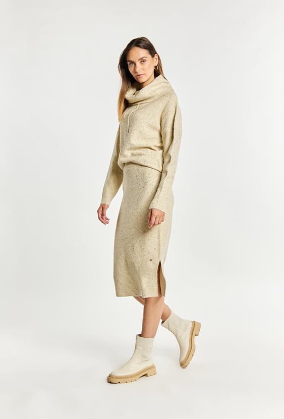 Swetrowa spódnica z cekinami