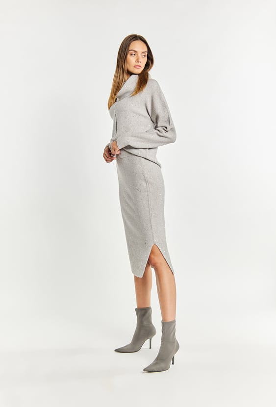 Swetrowa spódnica z cekinami