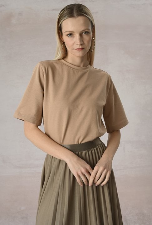 T-shirt o pudełkowym fasonie