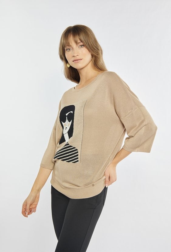 Sweter z luźnym krojem