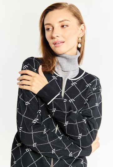 Sweter damski z wzorem logo