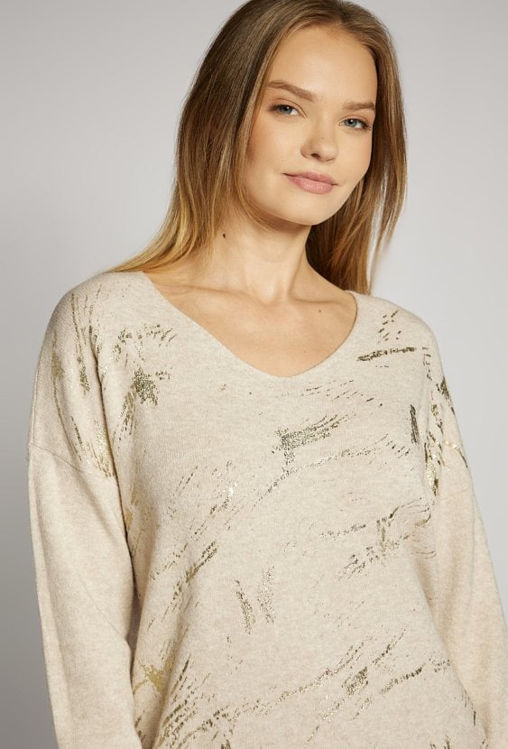 Sweter ze wzorem