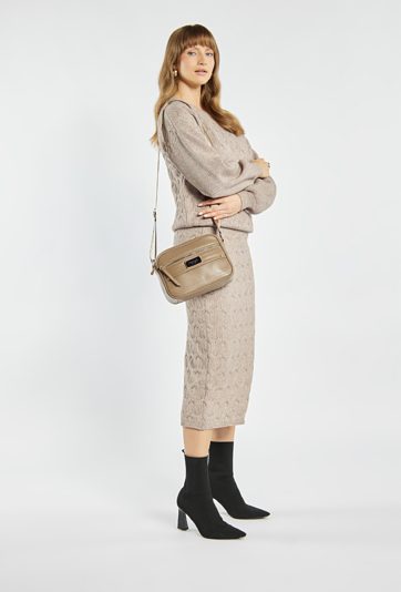 Mała torebka na pasku