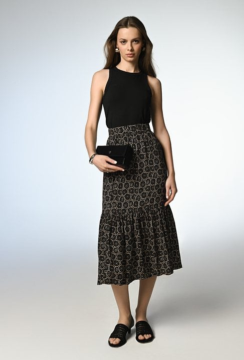 Wiskozowa spódnica z falbana