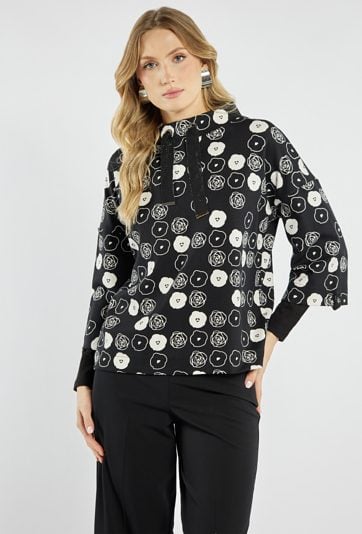 Bluza z kwiatowym motywem