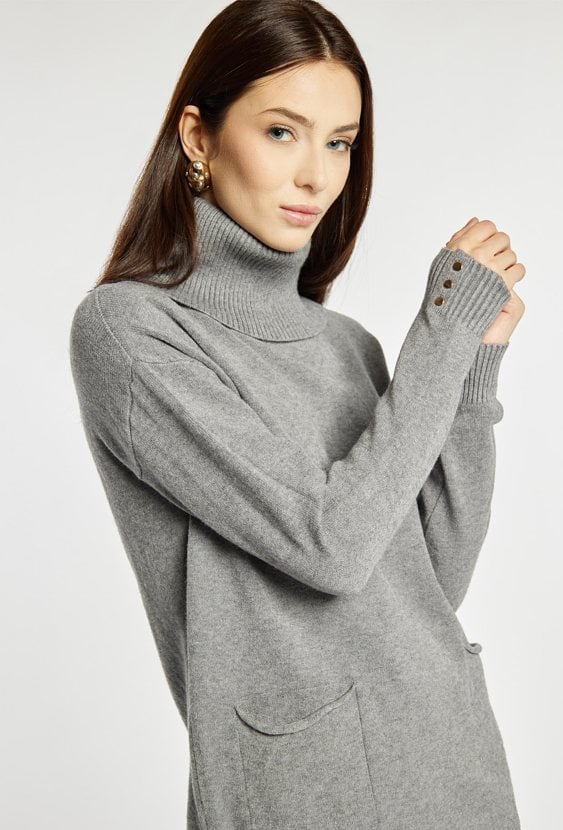 Sweter damski z golfem