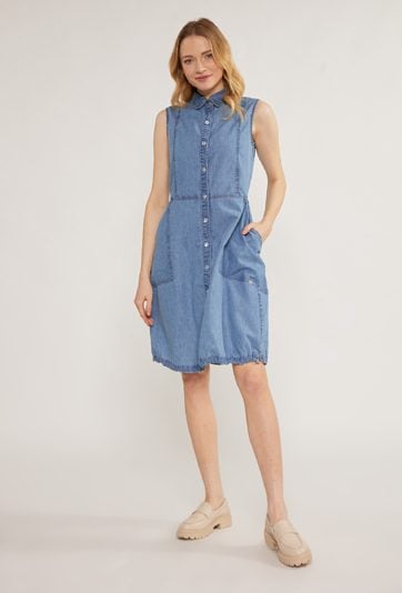 Jeansowa sukienka z kieszonkami