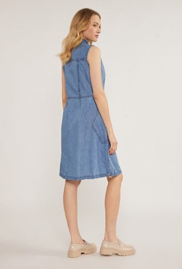 Jeansowa sukienka z kieszonkami