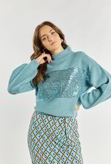 Stylowy sweter z cekinami