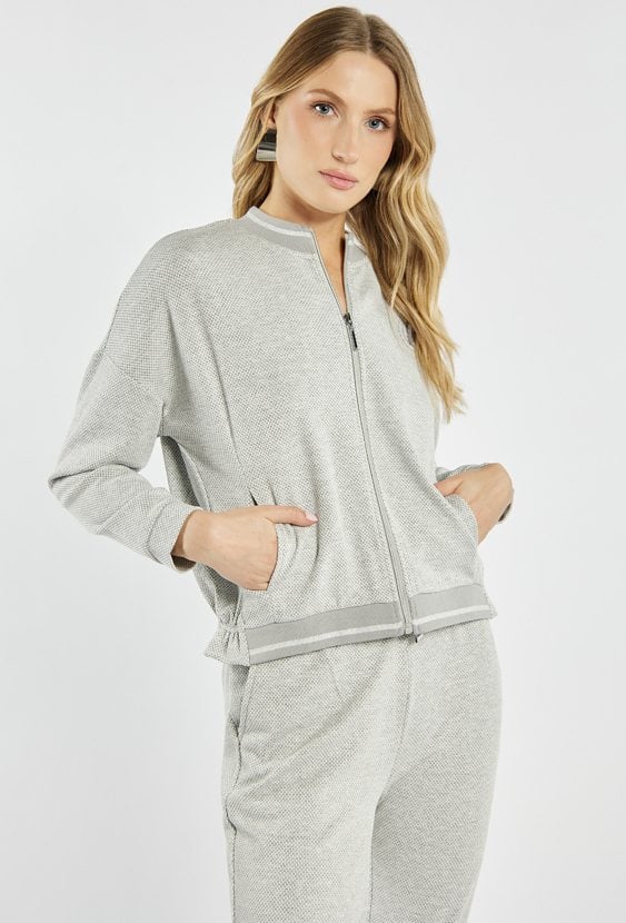 Bluza w eleganckim stylu