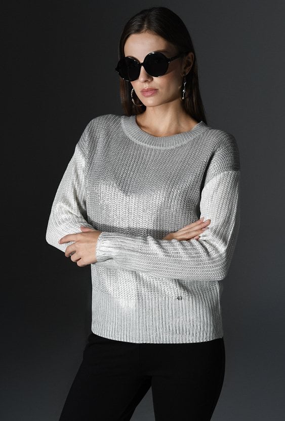 Dwukolorowy sweter damski