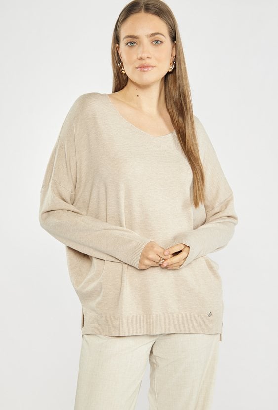 Sweter o luźnym kroju