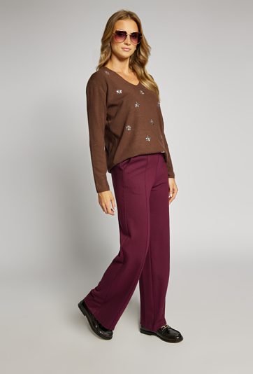 Sweter z aplikacjami