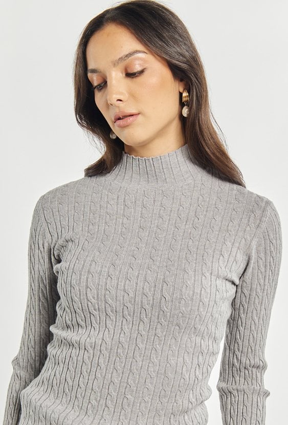 Wiskozowy sweter o warkoczowym splocie